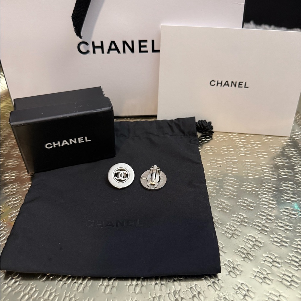 CHANEL Silver and Black CC Clip-On Earrings